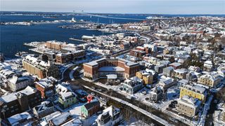 20 Fair Street, Newport, RI 02840