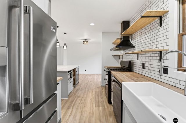 5606 Briar Patch Circle, Lincoln, NE 68516