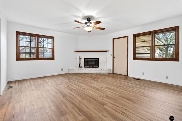 5606 Briar Patch Circle, Lincoln, NE 68516