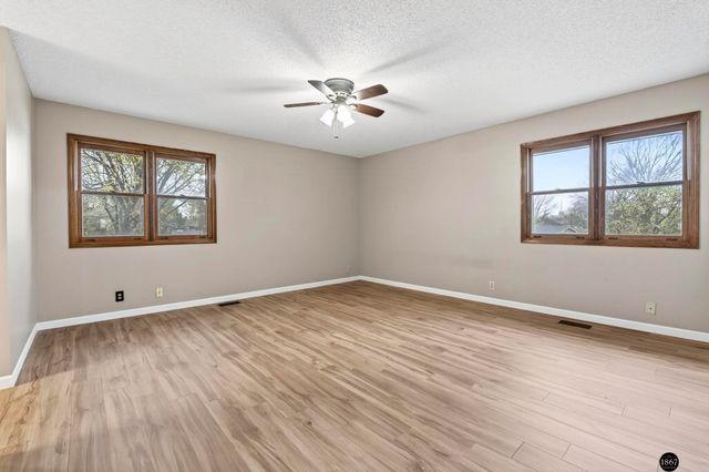 5606 Briar Patch Circle, Lincoln, NE 68516