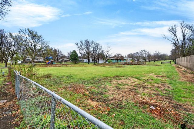 5606 Briar Patch Circle, Lincoln, NE 68516