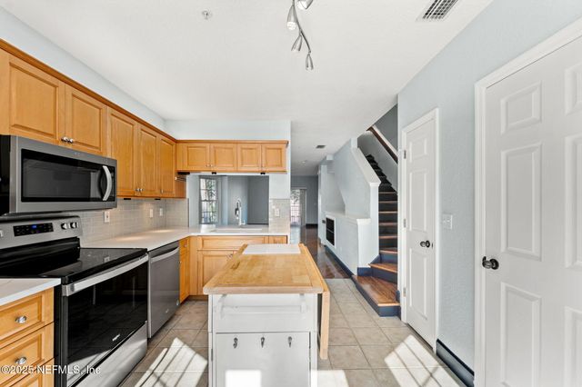 337 E CHURCH Street, Jacksonville, FL 32202