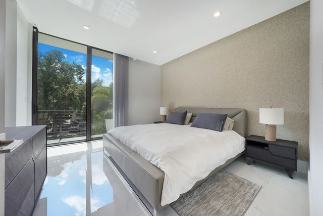 106 NE 16th Terrace, Fort Lauderdale, FL 33301