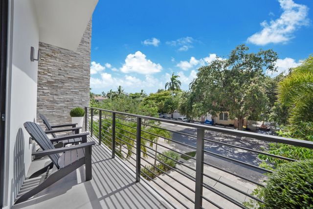 106 NE 16th Terrace, Fort Lauderdale, FL 33301