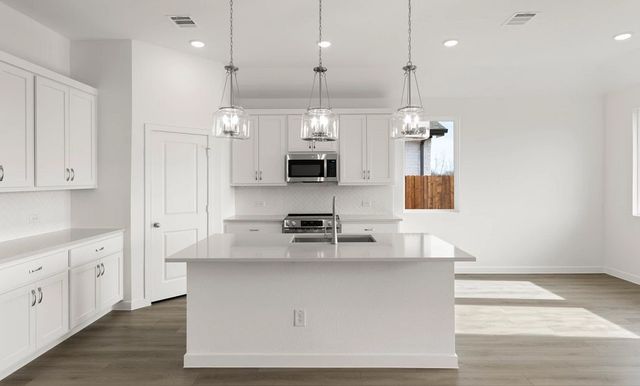 900 Colgate Circle, Princeton, TX 75407