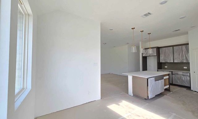 900 Colgate Circle, Princeton, TX 75407