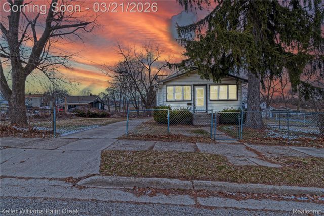 312 S Edith Street, Pontiac, MI 48342