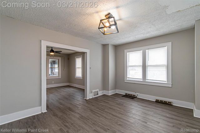 312 S Edith Street, Pontiac, MI 48342