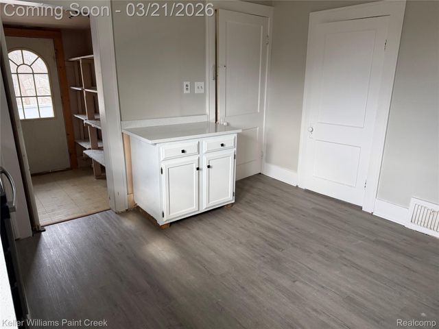 312 S Edith Street, Pontiac, MI 48342