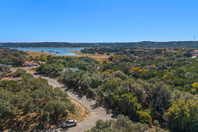 2306 Newton DR, Lago Vista, TX 78645