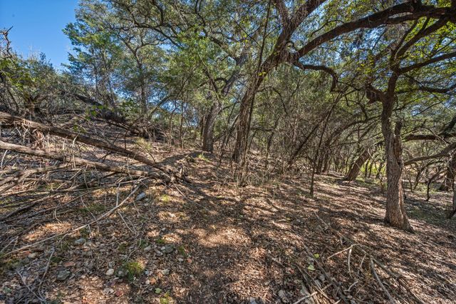 2306 Newton DR, Lago Vista, TX 78645