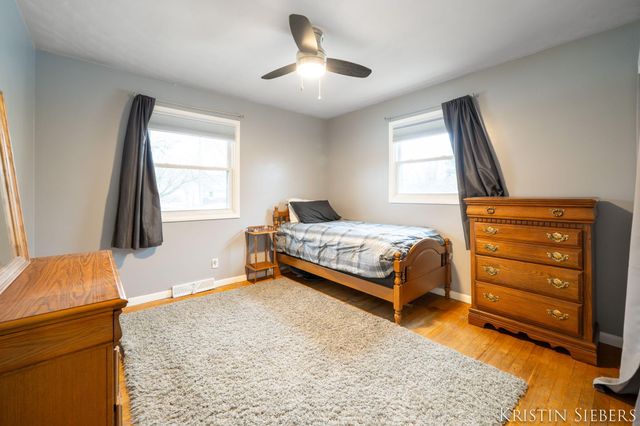 8252 Lamplight Drive, Jenison, MI 49428