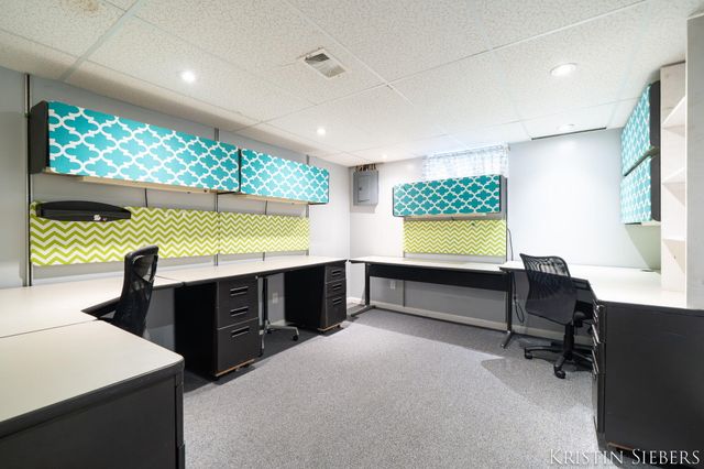 8252 Lamplight Drive, Jenison, MI 49428