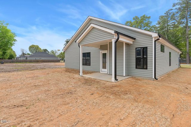 4047 Church Street, Wade, NC 28395