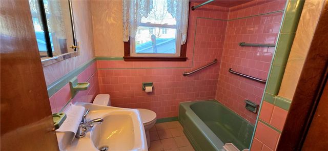 20 Intervale Avenue, North Providence, RI 02911