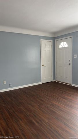 20528 Seminole, Redford Charter Township, MI 48240