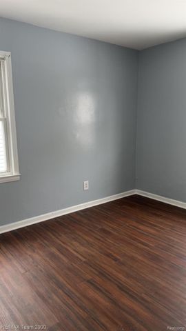 20528 Seminole, Redford Charter Township, MI 48240