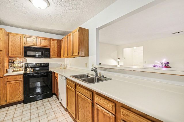 16 Meadow Lane, 7, Highland Heights, KY 41076