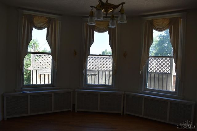 3736 High Point Avenue, Cincinnati, OH 45211