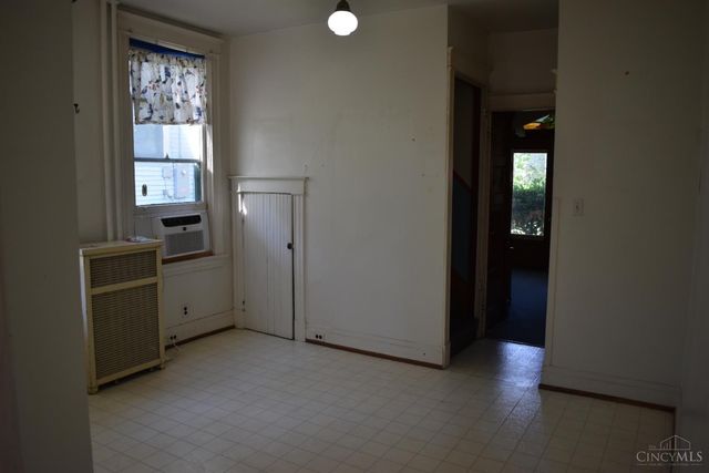 3736 High Point Avenue, Cincinnati, OH 45211