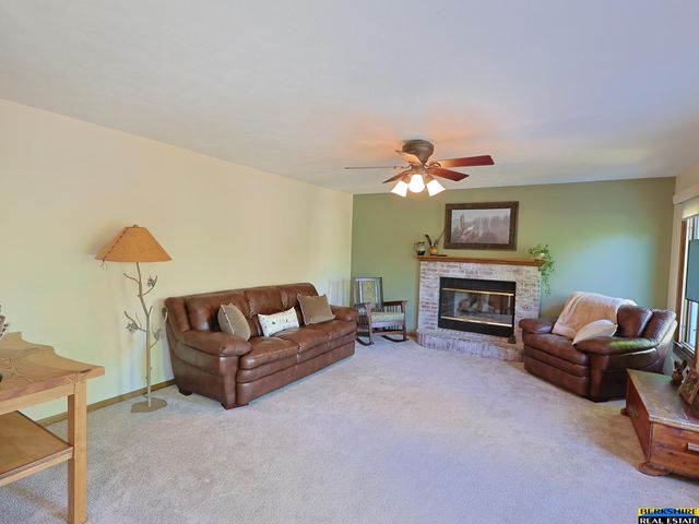 7010 S 30 Place, Lincoln, NE 68516