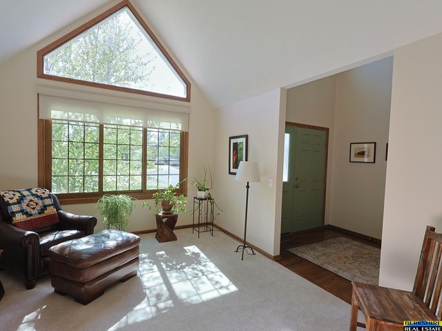 7010 S 30 Place, Lincoln, NE 68516