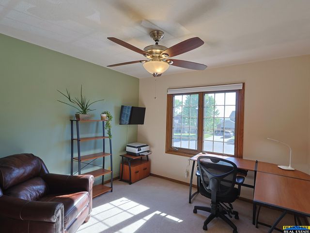 7010 S 30 Place, Lincoln, NE 68516