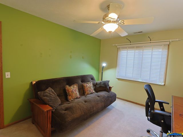 7010 S 30 Place, Lincoln, NE 68516