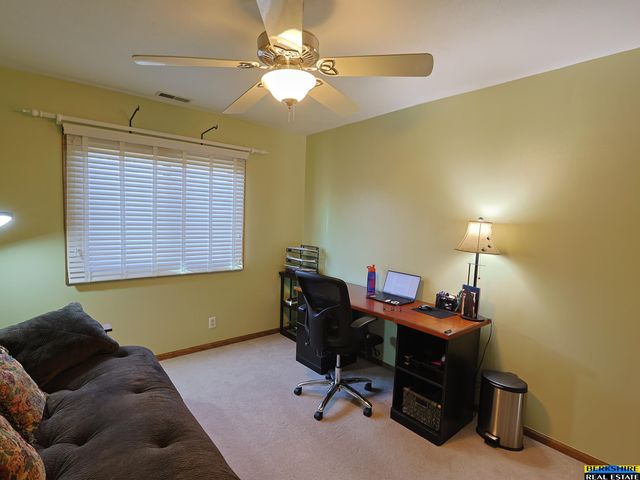 7010 S 30 Place, Lincoln, NE 68516