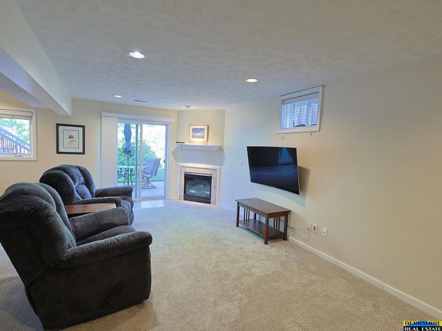 7010 S 30 Place, Lincoln, NE 68516