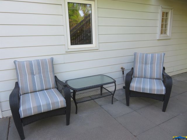 7010 S 30 Place, Lincoln, NE 68516