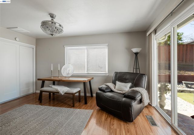 2279 Saint George Dr, Concord, CA 94520