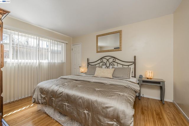 2279 Saint George Dr, Concord, CA 94520