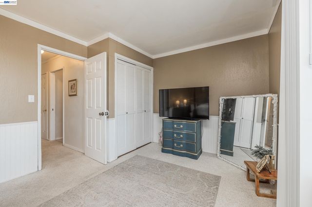 2279 Saint George Dr, Concord, CA 94520