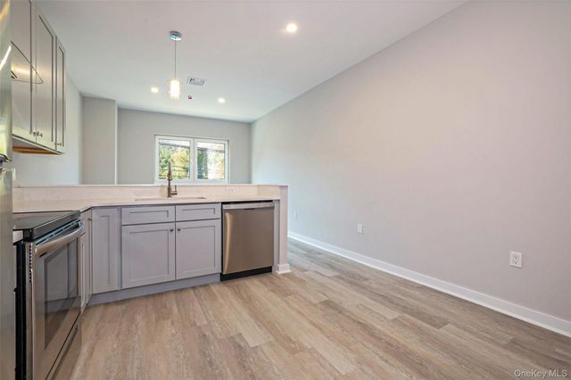 500 Commerce Street 108, Hawthorne, NY 10532