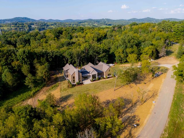 8004 Wilder Pass, Arrington, TN 37014