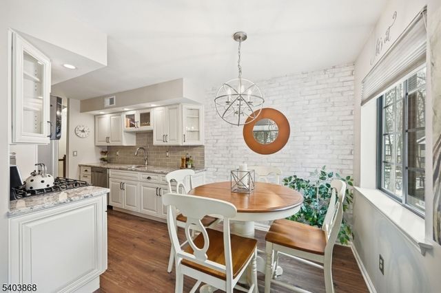 3811 Melville Ct, Mahwah Twp., NJ 07430