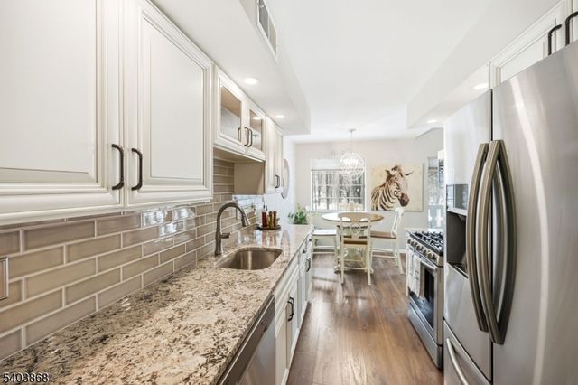 3811 Melville Ct, Mahwah Twp., NJ 07430