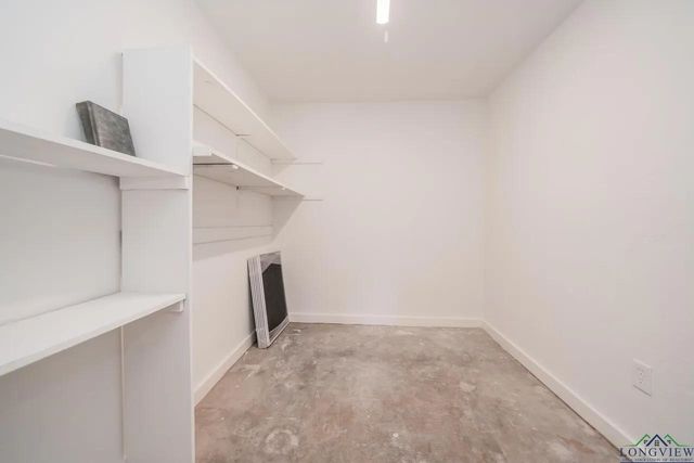 405 Pecan, White Oak, TX 75693