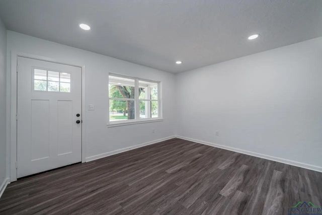 405 Pecan, White Oak, TX 75693