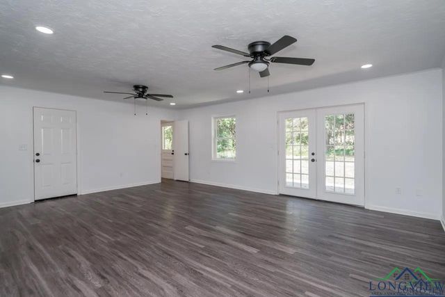 405 Pecan, White Oak, TX 75693