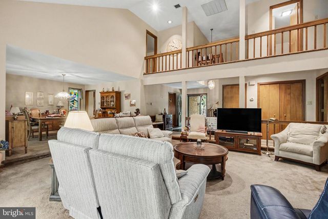 30 POPLAR LN, Elizabethtown, PA 17022