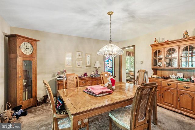 30 POPLAR LN, Elizabethtown, PA 17022