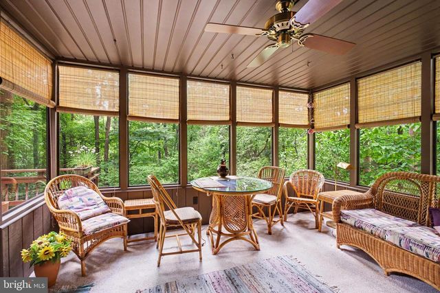 30 POPLAR LN, Elizabethtown, PA 17022