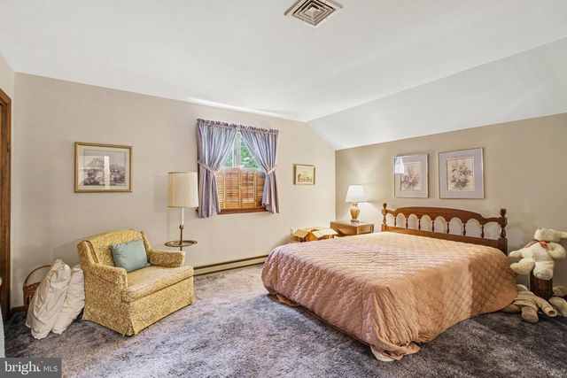 30 POPLAR LN, Elizabethtown, PA 17022