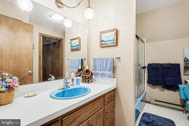 30 POPLAR LN, Elizabethtown, PA 17022