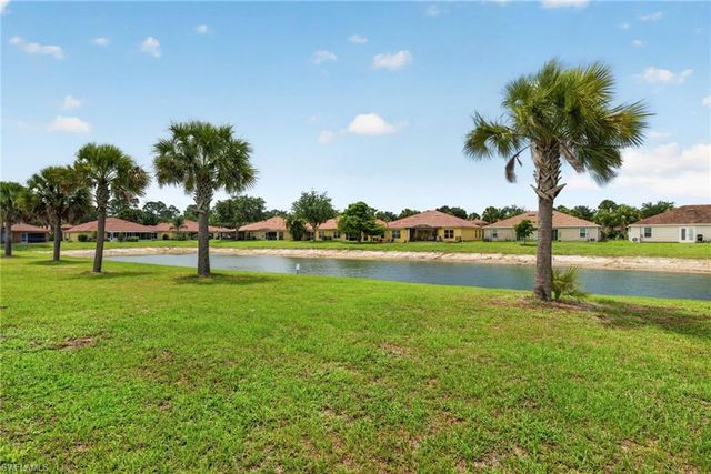 18303 Gibraltar LN, Lehigh Acres, FL 33936