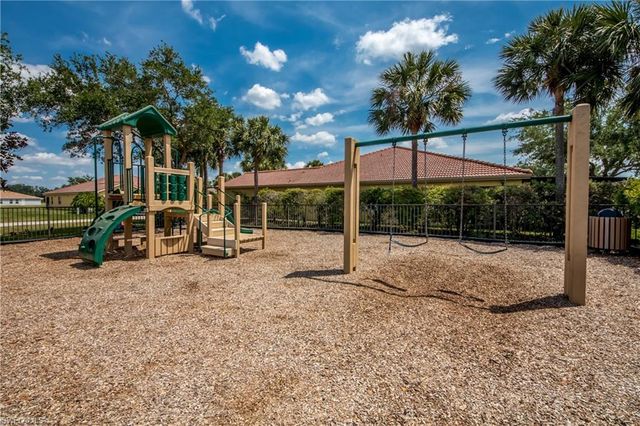 18303 Gibraltar LN, Lehigh Acres, FL 33936