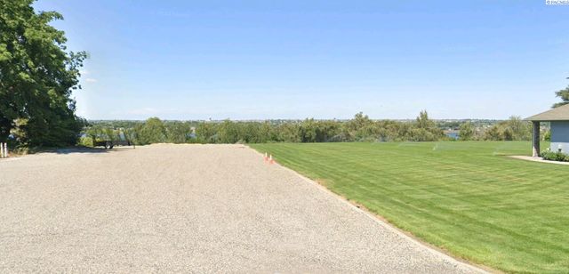 KNA W Yellowstone Ave, Kennewick, WA 99336