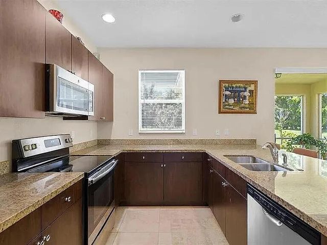 1513 NW Cataluna Circle, Port St. Lucie, Port St Lucie, FL 34986